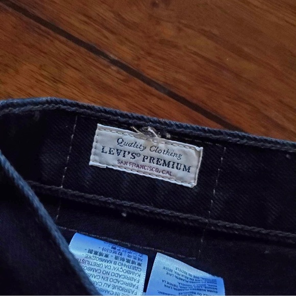 Levi 501 Original Black Distressed Denim Festival Shorts Women’s Size 26 - Picture 5 of 9